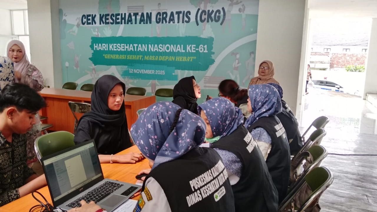 Puskesmas Kalitanjung Ikuti Cek Kesehatan Gratis (CKG) dalam Rangka Hari Kesehatan Nasional ke-61 di Balai Kota Cirebon