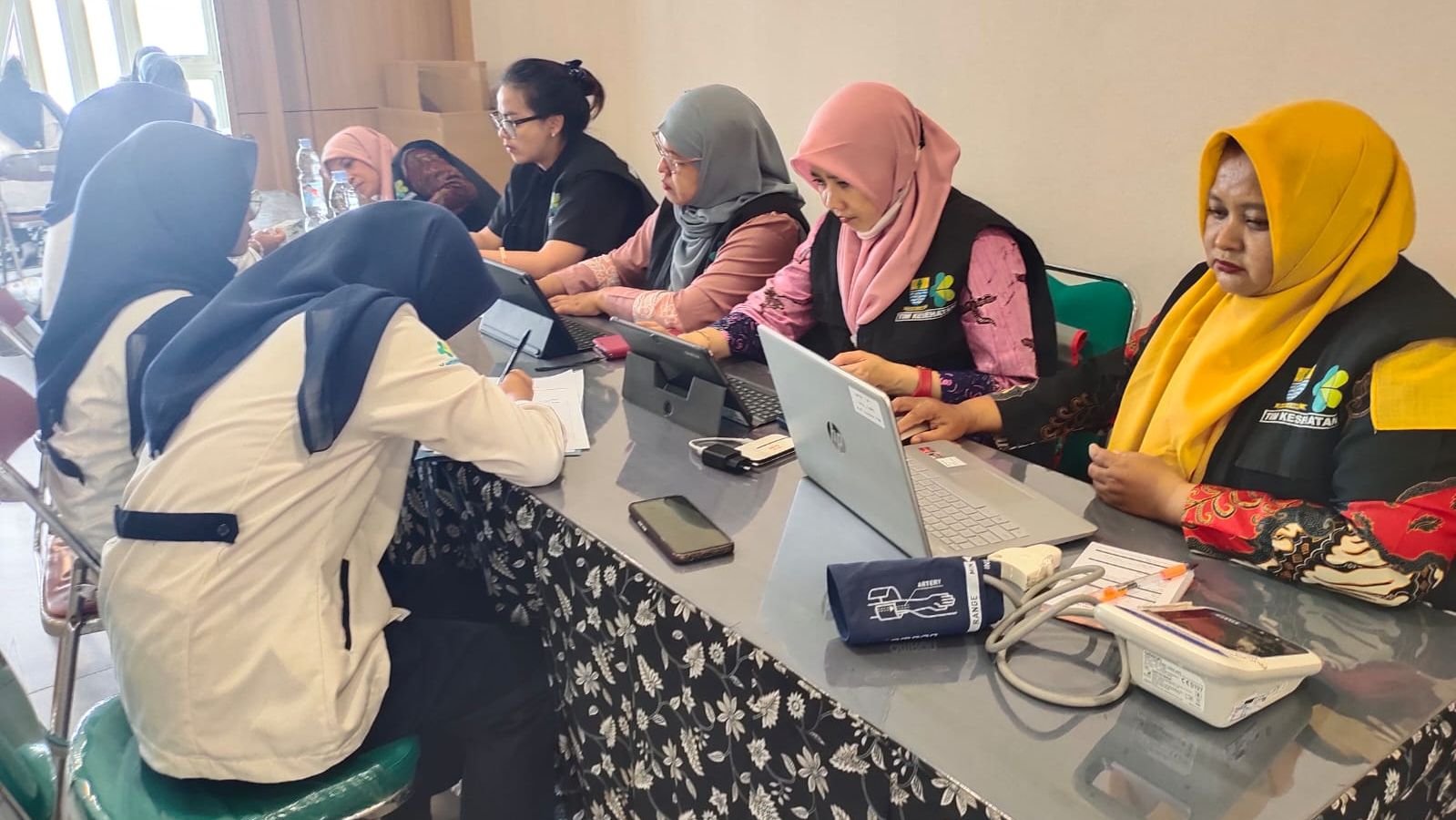 Puskesmas Kalitanjung Melaksanakan Cek Kesehatan Gratis (CKG) di Kampus Poltekkes Kemenkes Cirebon