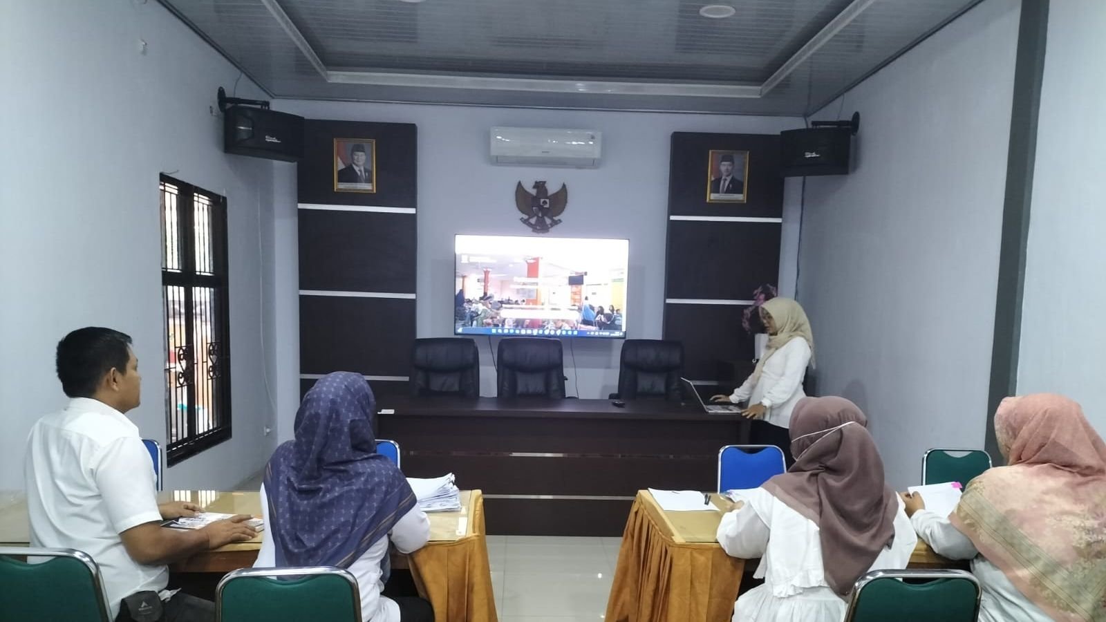 Rapat Internal Tim Manajemen Data dan Sistem Informasi Puskesmas Kalitanjung Triwulan IV